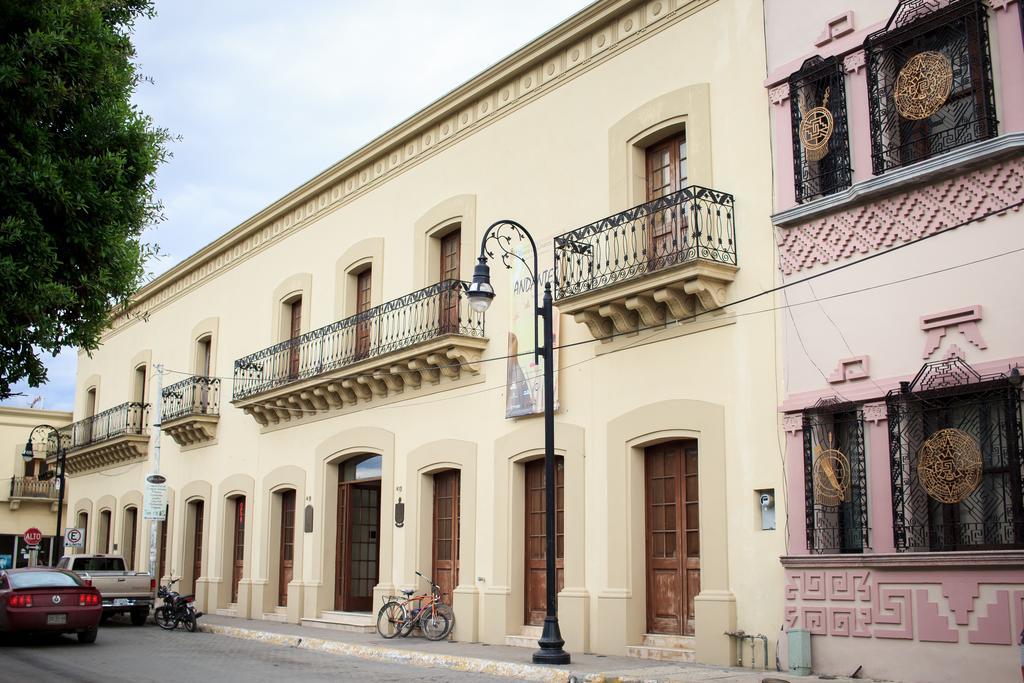 ホテルGuidi Linares エクステリア 写真