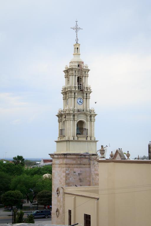 ホテルGuidi Linares エクステリア 写真