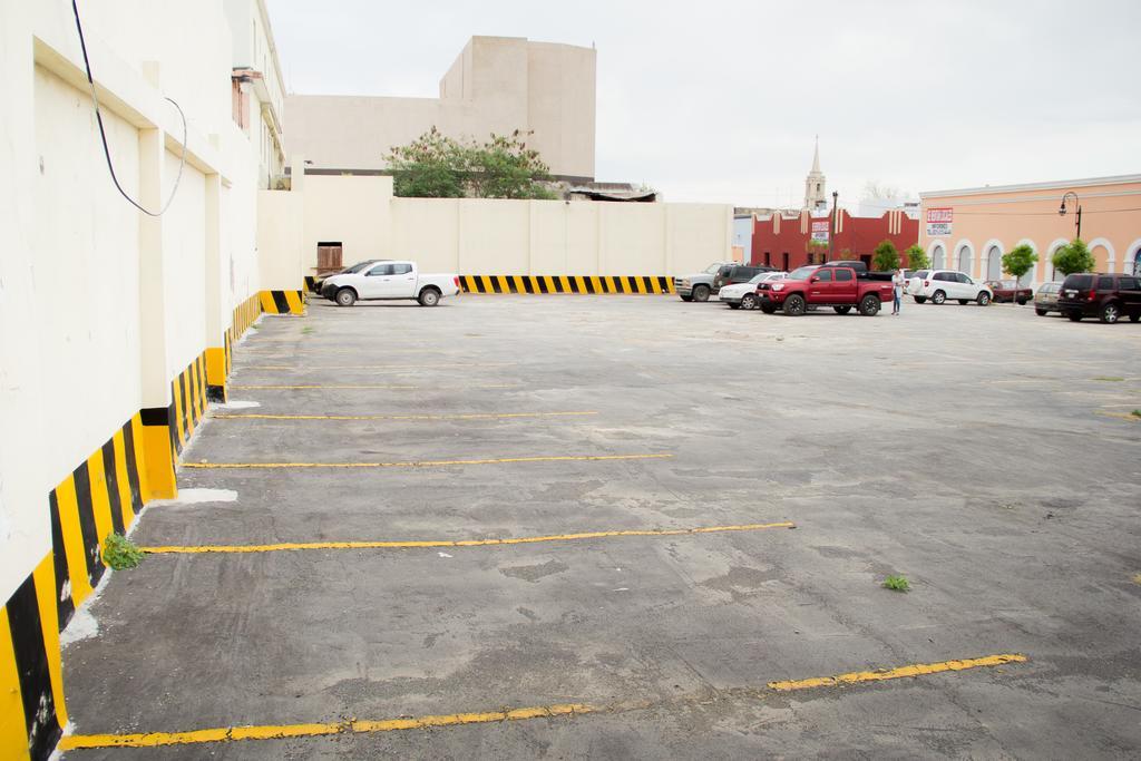 ホテルGuidi Linares エクステリア 写真