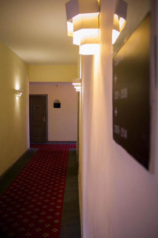 ホテルGuidi Linares エクステリア 写真